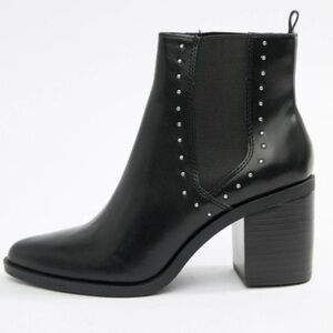 Stradivarius studded black booties